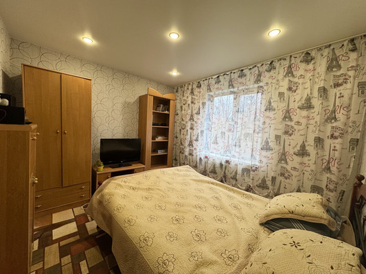 Продам двухкомнатную (2-комн.) квартиру, Морская ул, 21, Дунай п