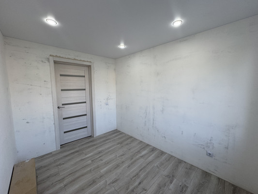 Продам трехкомнатную (3-комн.) квартиру, Ветеранов ул, 7, Дунай п