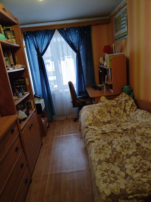 Продам трехкомнатную (3-комн.) квартиру, Центральная ул, 9, Ботня д