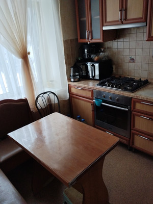 Продам трехкомнатную (3-комн.) квартиру, Центральная ул, 9, Ботня д