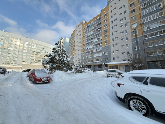 Продам трехкомнатную (3-комн.) квартиру, Деловая ул, 22к2, Нижний Новгород г