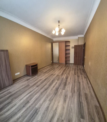 Продам двухкомнатную (2-комн.) квартиру, Бакунинская ул, 98АС11, Москва г