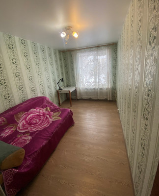 Продам двухкомнатную (2-комн.) квартиру, Спортивная ул, 3, Дубовая Роща п