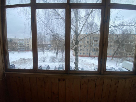 Продам двухкомнатную (2-комн.) квартиру, Спортивная ул, 3, Дубовая Роща п