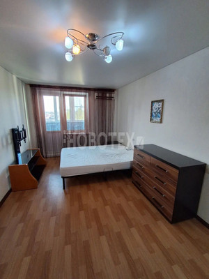 Сдам однокомнатную (1-комн.) квартиру, Октябрьская ул, 37л, Крымск г