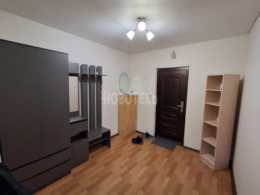 Сдам однокомнатную (1-комн.) квартиру, Октябрьская ул, 37л, Крымск г