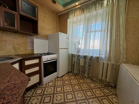 Продам однокомнатную (1-комн.) квартиру, Ленинградская ул, 77к2, Комсомольск-на-Амуре г