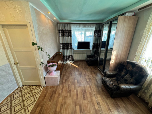 Продам однокомнатную (1-комн.) квартиру, Ленинградская ул, 77к2, Комсомольск-на-Амуре г