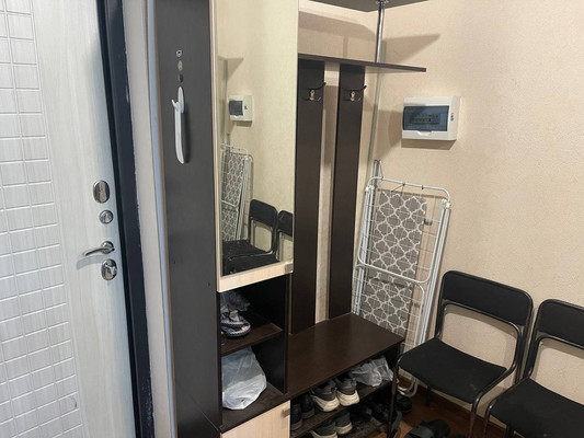 Продам однокомнатную (1-комн.) квартиру, Парковая ул, 32к14, Цемдолина с