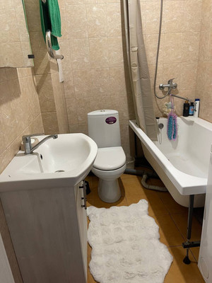 Продам однокомнатную (1-комн.) квартиру, Парковая ул, 32к14, Цемдолина с