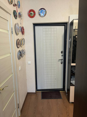 Продам однокомнатную (1-комн.) квартиру, Парковая ул, 32к14, Цемдолина с