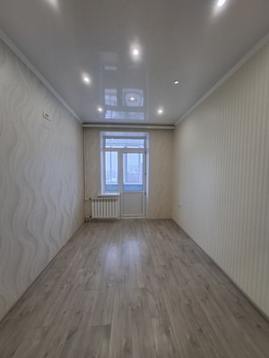 Продам трехкомнатную (3-комн.) квартиру, Горького ул, 14, Октябрьский г