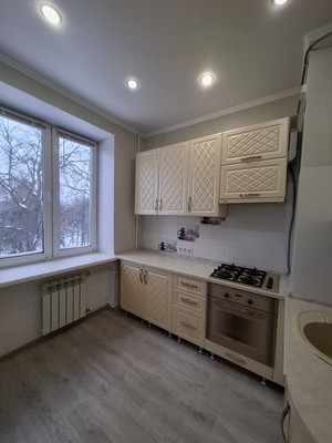 Продам трехкомнатную (3-комн.) квартиру, Горького ул, 14, Октябрьский г