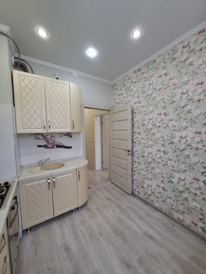 Продам трехкомнатную (3-комн.) квартиру, Горького ул, 14, Октябрьский г