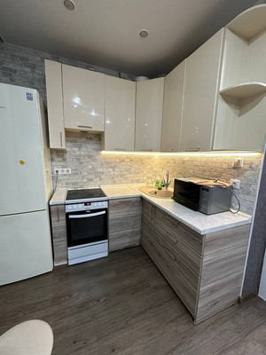 Продам двухкомнатную (2-комн.) квартиру, Можайского ул, 7, Красноярск г