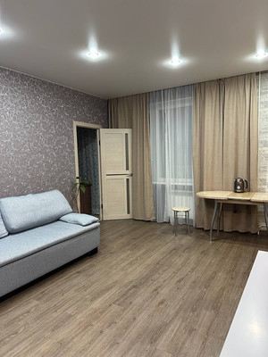 Продам двухкомнатную (2-комн.) квартиру, Можайского ул, 7, Красноярск г