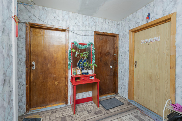 Продам комнату в 3-комн. квартире, Тбилисская ул, 11, Пермь г