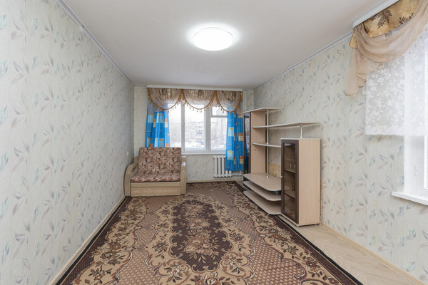 Продам комнату в 3-комн. квартире, Тбилисская ул, 11, Пермь г