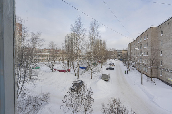 Продам комнату в 3-комн. квартире, Тбилисская ул, 11, Пермь г