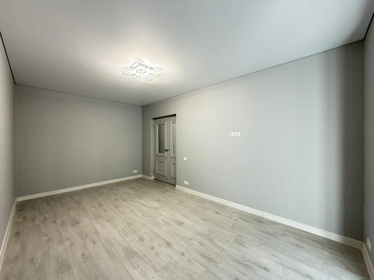 Продам двухкомнатную (2-комн.) квартиру, Эльбрусская ул, 1кб, Нальчик г