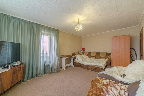 Продам трехкомнатную (3-комн.) квартиру, Победы пр-кт, 126, Пенза г