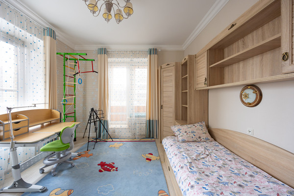 Продам трехкомнатную (3-комн.) квартиру, Киевская ул, 3А, Санкт-Петербург г