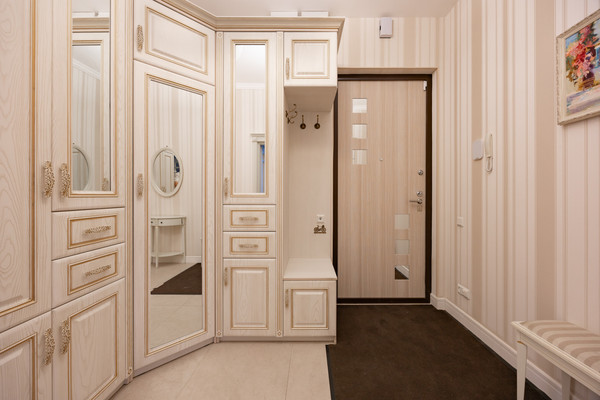 Продам трехкомнатную (3-комн.) квартиру, Киевская ул, 3А, Санкт-Петербург г