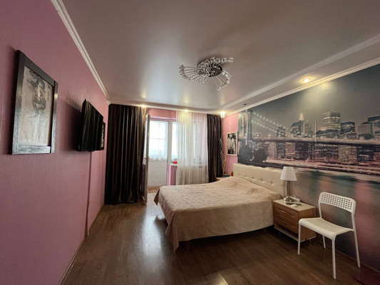 Продам двухкомнатную (2-комн.) квартиру, Агрохимическая ул, 82, Краснодар г