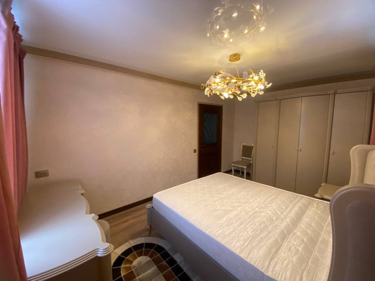 Сдам двухкомнатную (2-комн.) квартиру, Троллейбусная ул, 11, Симферополь г