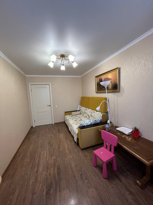 Продам двухкомнатную (2-комн.) квартиру, Агрохимическая ул, 82, Краснодар г