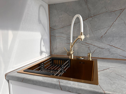 Продам двухкомнатную (2-комн.) квартиру, Ленина ул, 122, Красноярск г