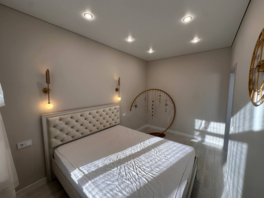 Продам двухкомнатную (2-комн.) квартиру, Ленина ул, 122, Красноярск г