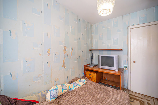 Продам трехкомнатную (3-комн.) квартиру, Академика Курчатова ул, 6, Пермь г