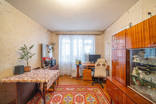 Продам трехкомнатную (3-комн.) квартиру, Академика Курчатова ул, 6, Пермь г