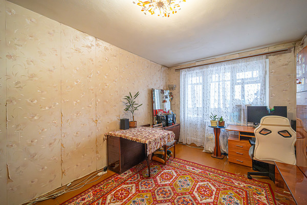 Продам трехкомнатную (3-комн.) квартиру, Академика Курчатова ул, 6, Пермь г