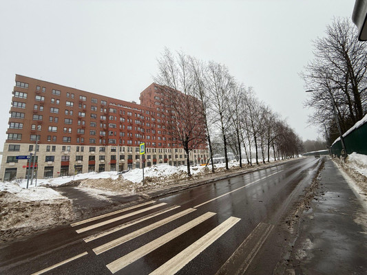 Продам однокомнатную (1-комн.) квартиру, 3-я Нововатутинская ул, 15к1, Десеновское п