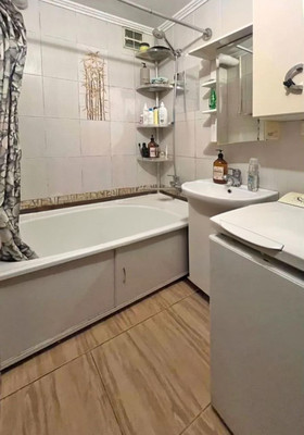 Продам двухкомнатную (2-комн.) квартиру, Ульянова Дмитрия ул, 30, Ялта г