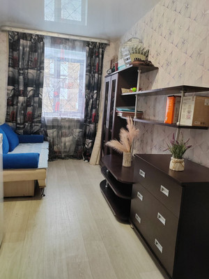 Продам трехкомнатную (3-комн.) квартиру, Коминтерна ул, 55, Нижний Тагил г