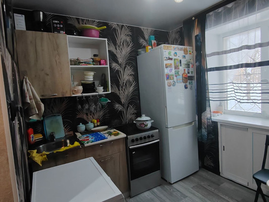 Продам трехкомнатную (3-комн.) квартиру, Коминтерна ул, 55, Нижний Тагил г