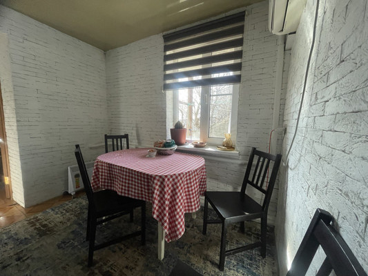 Продам двухкомнатную (2-комн.) квартиру, Сакко и Ванцетти ул, 28к2, Новороссийск г