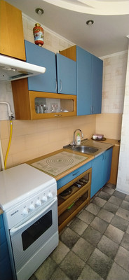 Продам однокомнатную (1-комн.) квартиру, Железнодорожная ул, 16, Симферополь г