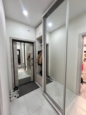 Продам двухкомнатную (2-комн.) квартиру, Батурина ул, 185, Симферополь г