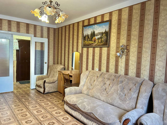 Продам двухкомнатную (2-комн.) квартиру, Балаклавская ул, 53, Симферополь г