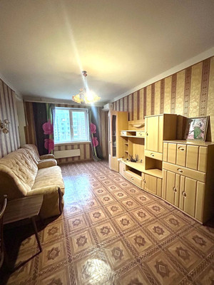 Продам двухкомнатную (2-комн.) квартиру, Балаклавская ул, 53, Симферополь г