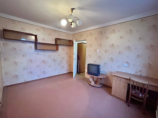 Продам двухкомнатную (2-комн.) квартиру, Балаклавская ул, 53, Симферополь г