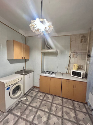 Продам двухкомнатную (2-комн.) квартиру, Балаклавская ул, 53, Симферополь г