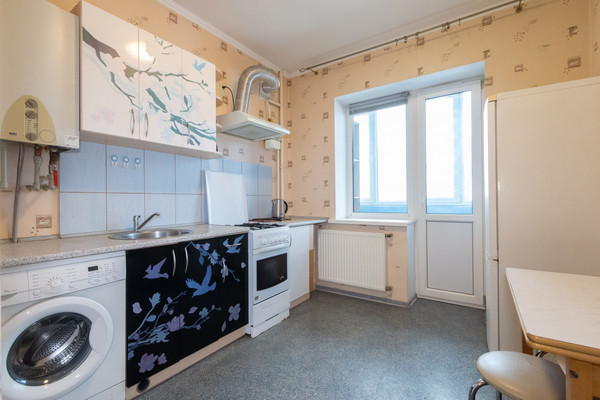 Продам однокомнатную (1-комн.) квартиру, Маршала Борзова ул, 93В, Калининград г