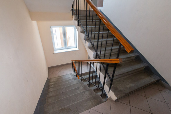 Продам однокомнатную (1-комн.) квартиру, Маршала Борзова ул, 93В, Калининград г