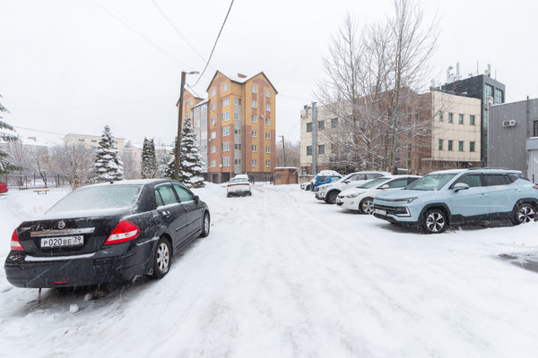 Продам однокомнатную (1-комн.) квартиру, Маршала Борзова ул, 93В, Калининград г