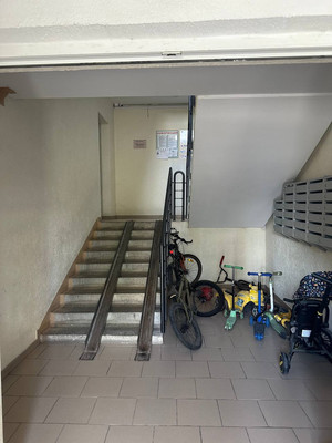 Продам двухкомнатную (2-комн.) квартиру, И.Г.Лексина ул, 48а, Симферополь г